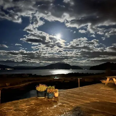 With Private Pier By The Sea At Tittelsnes Σπίτι διακοπών *